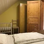 Feha 30 Delphin In Ruhiger Lage