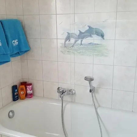 Feha 30 Delphin In Ruhiger Lage بيت للعطل ريريك