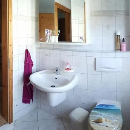 Feha 30 Delphin In Ruhiger Lage ريريك